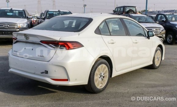 Buy Import Toyota Corolla White Car in Import - Dubai in Ayeyarwady Buy Import Toyota Corolla White Car in Import - Dubai in Ayeyarwady