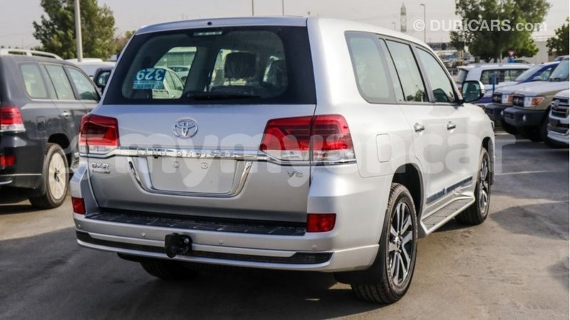 Big with watermark toyota land cruiser ayeyarwady import dubai 2571
