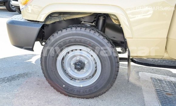 Buy Import Toyota Land Cruiser Beige Car in Import - Dubai in Ayeyarwady Buy Import Toyota Land Cruiser Beige Car in Import - Dubai in Ayeyarwady