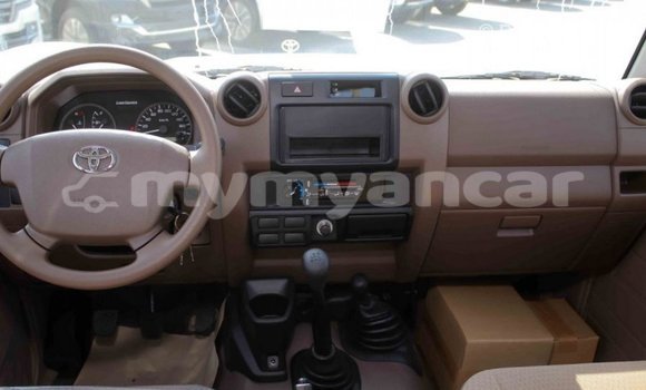 Buy Import Toyota Land Cruiser Beige Car in Import - Dubai in Ayeyarwady Buy Import Toyota Land Cruiser Beige Car in Import - Dubai in Ayeyarwady