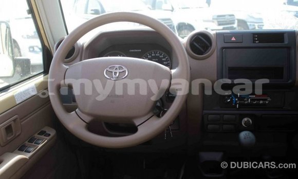 Buy Import Toyota Land Cruiser Beige Car in Import - Dubai in Ayeyarwady Buy Import Toyota Land Cruiser Beige Car in Import - Dubai in Ayeyarwady