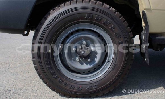 Buy Import Toyota Land Cruiser Beige Car in Import - Dubai in Ayeyarwady Buy Import Toyota Land Cruiser Beige Car in Import - Dubai in Ayeyarwady
