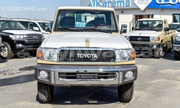 Buy Import Toyota Land Cruiser Beige Car in Import - Dubai in Ayeyarwady Buy Import Toyota Land Cruiser Beige Car in Import - Dubai in Ayeyarwady