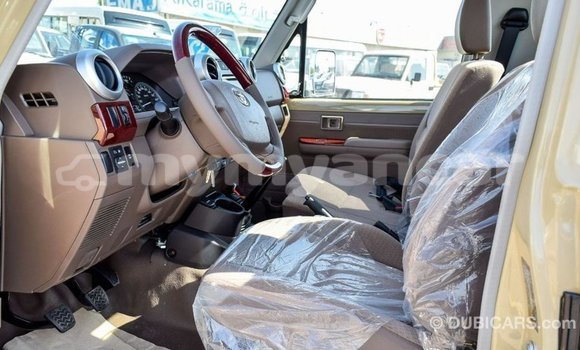 Buy Import Toyota Land Cruiser Beige Car in Import - Dubai in Ayeyarwady Buy Import Toyota Land Cruiser Beige Car in Import - Dubai in Ayeyarwady