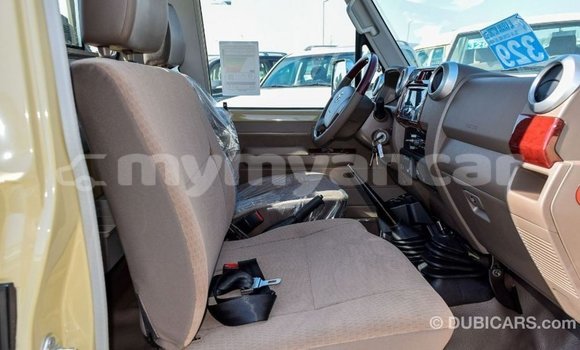 Buy Import Toyota Land Cruiser Beige Car in Import - Dubai in Ayeyarwady Buy Import Toyota Land Cruiser Beige Car in Import - Dubai in Ayeyarwady