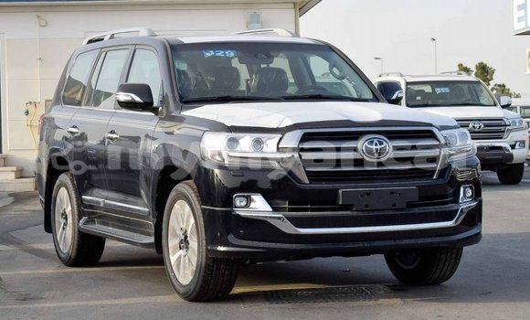 Buy Import Toyota Land Cruiser Black Car in Import - Dubai in Ayeyarwady Buy Import Toyota Land Cruiser Black Car in Import - Dubai in Ayeyarwady
