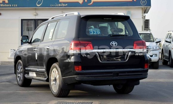 Buy Import Toyota Land Cruiser Black Car in Import - Dubai in Ayeyarwady Buy Import Toyota Land Cruiser Black Car in Import - Dubai in Ayeyarwady