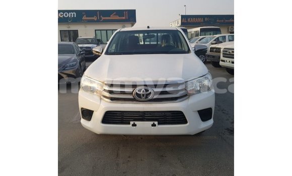Buy Import Toyota Hilux White Car in Import - Dubai in Ayeyarwady Buy Import Toyota Hilux White Car in Import - Dubai in Ayeyarwady