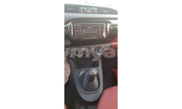 Buy Import Toyota Hilux White Car in Import - Dubai in Ayeyarwady Buy Import Toyota Hilux White Car in Import - Dubai in Ayeyarwady