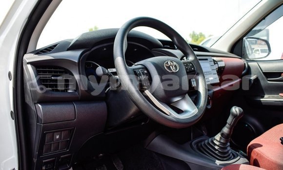 Buy Import Toyota Hilux White Car in Import - Dubai in Ayeyarwady Buy Import Toyota Hilux White Car in Import - Dubai in Ayeyarwady