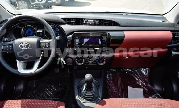 Buy Import Toyota Hilux White Car in Import - Dubai in Ayeyarwady Buy Import Toyota Hilux White Car in Import - Dubai in Ayeyarwady