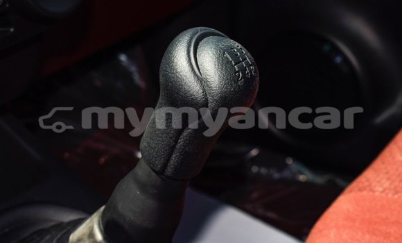 Buy Import Toyota Hilux White Car in Import - Dubai in Ayeyarwady Buy Import Toyota Hilux White Car in Import - Dubai in Ayeyarwady