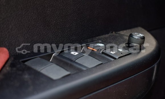 Buy Import Toyota Hilux White Car in Import - Dubai in Ayeyarwady Buy Import Toyota Hilux White Car in Import - Dubai in Ayeyarwady