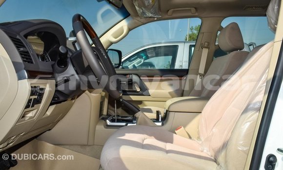 Buy Import Toyota Land Cruiser White Car in Import - Dubai in Ayeyarwady Buy Import Toyota Land Cruiser White Car in Import - Dubai in Ayeyarwady