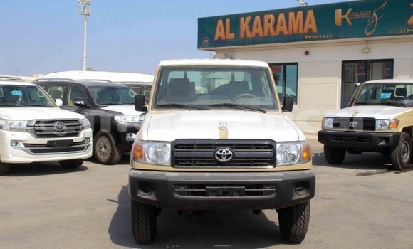 Buy Import Toyota Land Cruiser Beige Car in Import - Dubai in Ayeyarwady Buy Import Toyota Land Cruiser Beige Car in Import - Dubai in Ayeyarwady