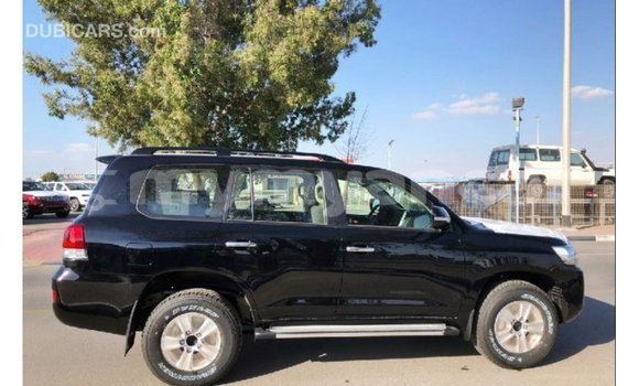 Buy Import Toyota Land Cruiser Black Car in Import - Dubai in Ayeyarwady Buy Import Toyota Land Cruiser Black Car in Import - Dubai in Ayeyarwady