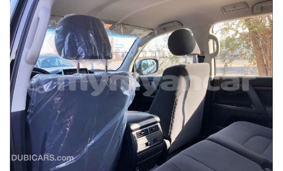Buy Import Toyota Land Cruiser Black Car in Import - Dubai in Ayeyarwady Buy Import Toyota Land Cruiser Black Car in Import - Dubai in Ayeyarwady