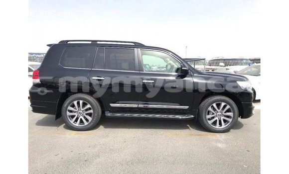 Buy Import Toyota Land Cruiser Black Car in Import - Dubai in Ayeyarwady Buy Import Toyota Land Cruiser Black Car in Import - Dubai in Ayeyarwady