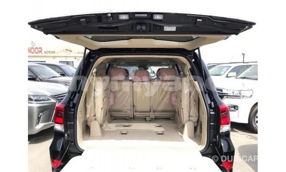 Buy Import Toyota Land Cruiser Black Car in Import - Dubai in Ayeyarwady Buy Import Toyota Land Cruiser Black Car in Import - Dubai in Ayeyarwady