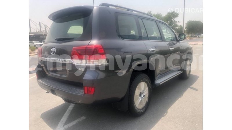 Big with watermark toyota land cruiser ayeyarwady import dubai 2609