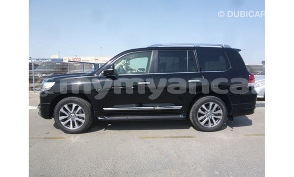 Buy Import Toyota Land Cruiser Black Car in Import - Dubai in Ayeyarwady Buy Import Toyota Land Cruiser Black Car in Import - Dubai in Ayeyarwady