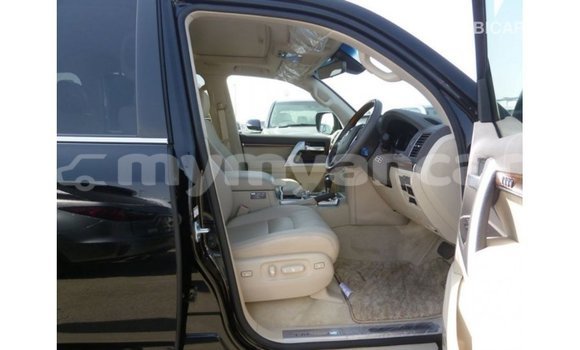 Buy Import Toyota Land Cruiser Black Car in Import - Dubai in Ayeyarwady Buy Import Toyota Land Cruiser Black Car in Import - Dubai in Ayeyarwady