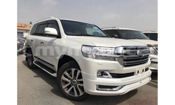Acheter Import Voiture Toyota Land Cruiser Blanc à Import - Dubai, #<Region:0x000000000c5121b8> Acheter Import Voiture Toyota Land Cruiser Blanc à Import - Dubai, #<Region:0x000000000c5121b8>