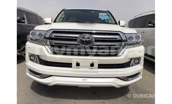 Acheter Import Voiture Toyota Land Cruiser Blanc à Import - Dubai, #<Region:0x000000000c5121b8> Acheter Import Voiture Toyota Land Cruiser Blanc à Import - Dubai, #<Region:0x000000000c5121b8>