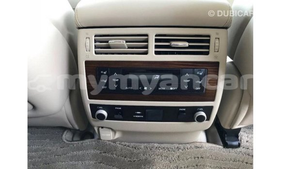 Acheter Import Voiture Toyota Land Cruiser Blanc à Import - Dubai, #<Region:0x000000000c5121b8> Acheter Import Voiture Toyota Land Cruiser Blanc à Import - Dubai, #<Region:0x000000000c5121b8>