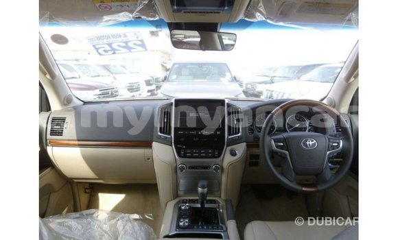 Acheter Import Voiture Toyota Land Cruiser Blanc à Import - Dubai, #<Region:0x000000000c5121b8> Acheter Import Voiture Toyota Land Cruiser Blanc à Import - Dubai, #<Region:0x000000000c5121b8>