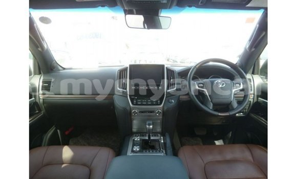 သွင်းကုန် Toyota Land Cruiser Black ကား Import - Dubai Ayeyarwady သွင်းကုန် Toyota Land Cruiser Black ကား Import - Dubai Ayeyarwady