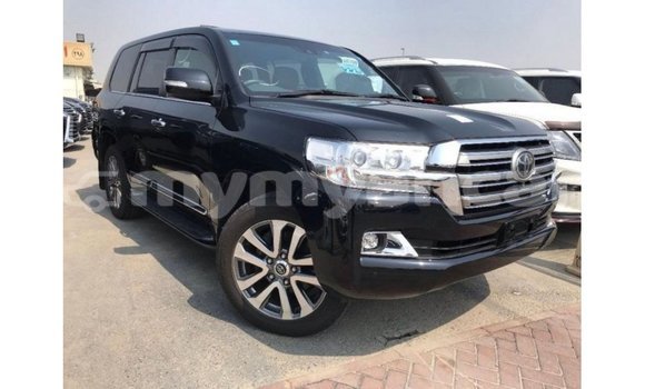 Buy Import Toyota Land Cruiser Black Car in Import - Dubai in Ayeyarwady Buy Import Toyota Land Cruiser Black Car in Import - Dubai in Ayeyarwady