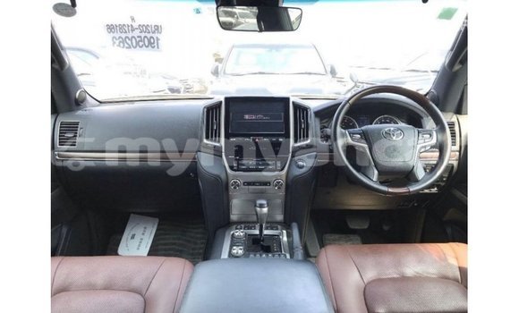 Buy Import Toyota Land Cruiser Black Car in Import - Dubai in Ayeyarwady Buy Import Toyota Land Cruiser Black Car in Import - Dubai in Ayeyarwady