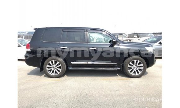 Buy Import Toyota Land Cruiser Black Car in Import - Dubai in Ayeyarwady Buy Import Toyota Land Cruiser Black Car in Import - Dubai in Ayeyarwady