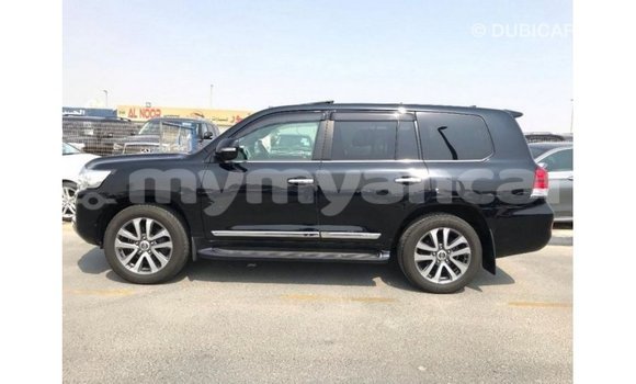 Buy Import Toyota Land Cruiser Black Car in Import - Dubai in Ayeyarwady Buy Import Toyota Land Cruiser Black Car in Import - Dubai in Ayeyarwady