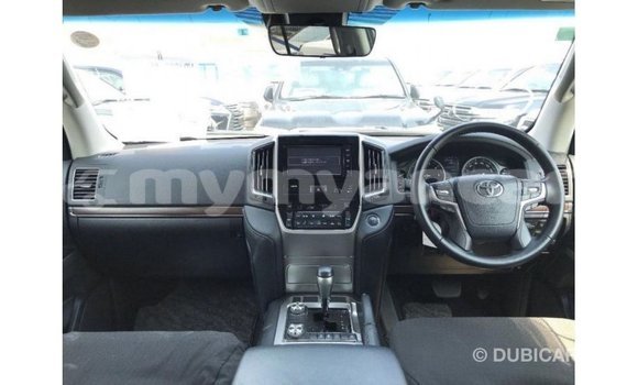 Acheter Import Voiture Toyota Land Cruiser Blanc à Import - Dubai, #<Region:0x000000000c5121b8> Acheter Import Voiture Toyota Land Cruiser Blanc à Import - Dubai, #<Region:0x000000000c5121b8>