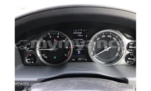 Acheter Import Voiture Toyota Land Cruiser Blanc à Import - Dubai, #<Region:0x000000000c5121b8> Acheter Import Voiture Toyota Land Cruiser Blanc à Import - Dubai, #<Region:0x000000000c5121b8>