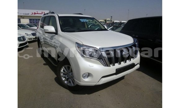 သွင်းကုန် Toyota Prado White ကား Import - Dubai Ayeyarwady သွင်းကုန် Toyota Prado White ကား Import - Dubai Ayeyarwady