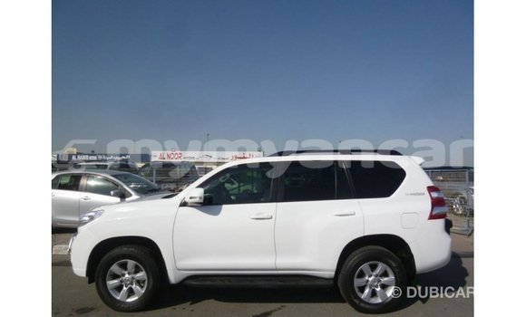 သွင်းကုန် Toyota Prado White ကား Import - Dubai Ayeyarwady သွင်းကုန် Toyota Prado White ကား Import - Dubai Ayeyarwady