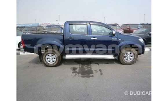 သွင်းကုန် Toyota Hilux Blue ကား Import - Dubai Ayeyarwady သွင်းကုန် Toyota Hilux Blue ကား Import - Dubai Ayeyarwady