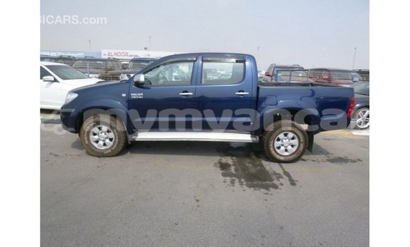 သွင်းကုန် Toyota Hilux Blue ကား Import - Dubai Ayeyarwady သွင်းကုန် Toyota Hilux Blue ကား Import - Dubai Ayeyarwady