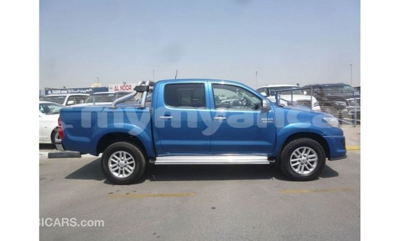 Buy Import Toyota Hilux Blue Car in Import - Dubai in Ayeyarwady Buy Import Toyota Hilux Blue Car in Import - Dubai in Ayeyarwady
