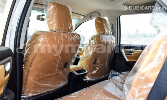 သွင်းကုန် Toyota Fortuner White ကား Import - Dubai Ayeyarwady သွင်းကုန် Toyota Fortuner White ကား Import - Dubai Ayeyarwady