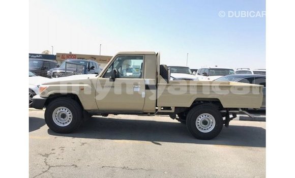 Buy Import Toyota Land Cruiser Beige Car in Import - Dubai in Ayeyarwady Buy Import Toyota Land Cruiser Beige Car in Import - Dubai in Ayeyarwady