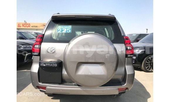 သွင်းကုန် Toyota Prado Brown ကား Import - Dubai Ayeyarwady သွင်းကုန် Toyota Prado Brown ကား Import - Dubai Ayeyarwady