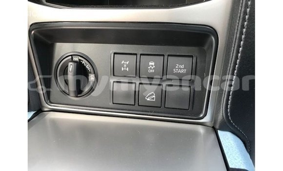 သွင်းကုန် Toyota Prado Brown ကား Import - Dubai Ayeyarwady သွင်းကုန် Toyota Prado Brown ကား Import - Dubai Ayeyarwady