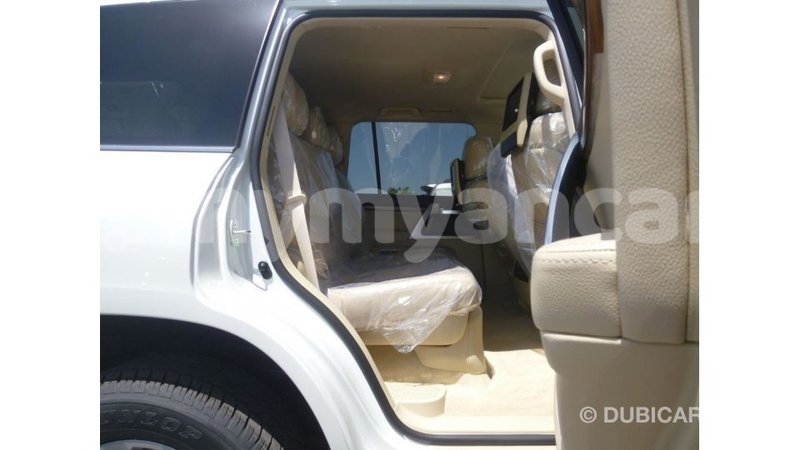 Big with watermark toyota land cruiser ayeyarwady import dubai 2655