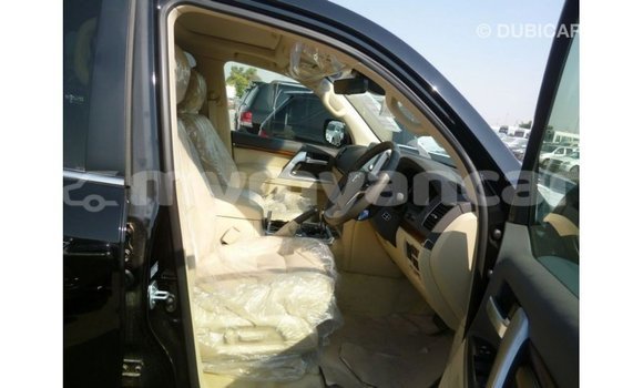 သွင်းကုန် Toyota Land Cruiser Black ကား Import - Dubai Ayeyarwady သွင်းကုန် Toyota Land Cruiser Black ကား Import - Dubai Ayeyarwady