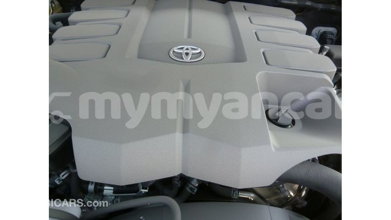 Big with watermark toyota land cruiser ayeyarwady import dubai 2658