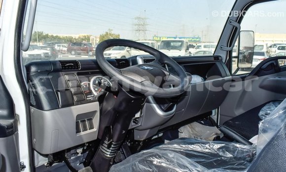 Buy Import Mitsubishi L400 White Truck in Import - Dubai in Ayeyarwady Buy Import Mitsubishi L400 White Truck in Import - Dubai in Ayeyarwady